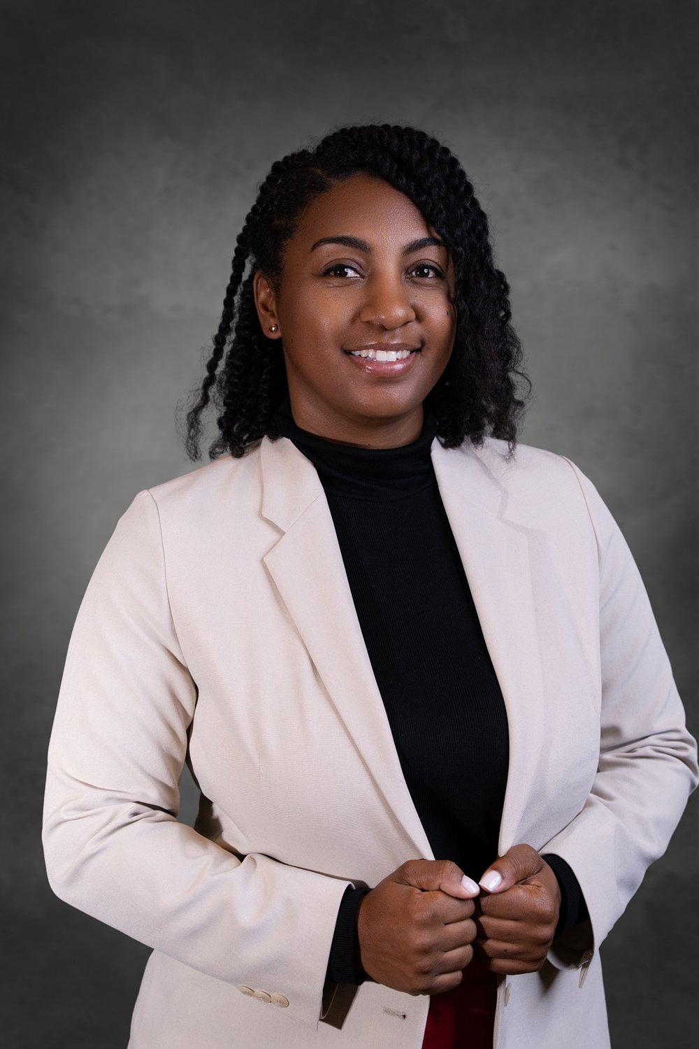 carousel-hero-element image-7